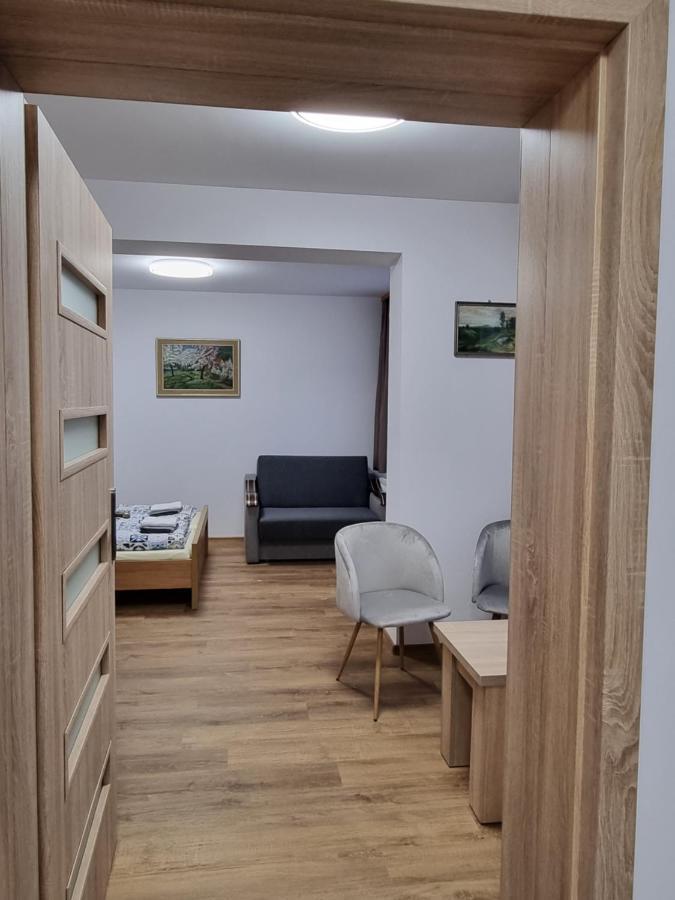 Apartmany U Petra เยเซนิค ภายนอก รูปภาพ