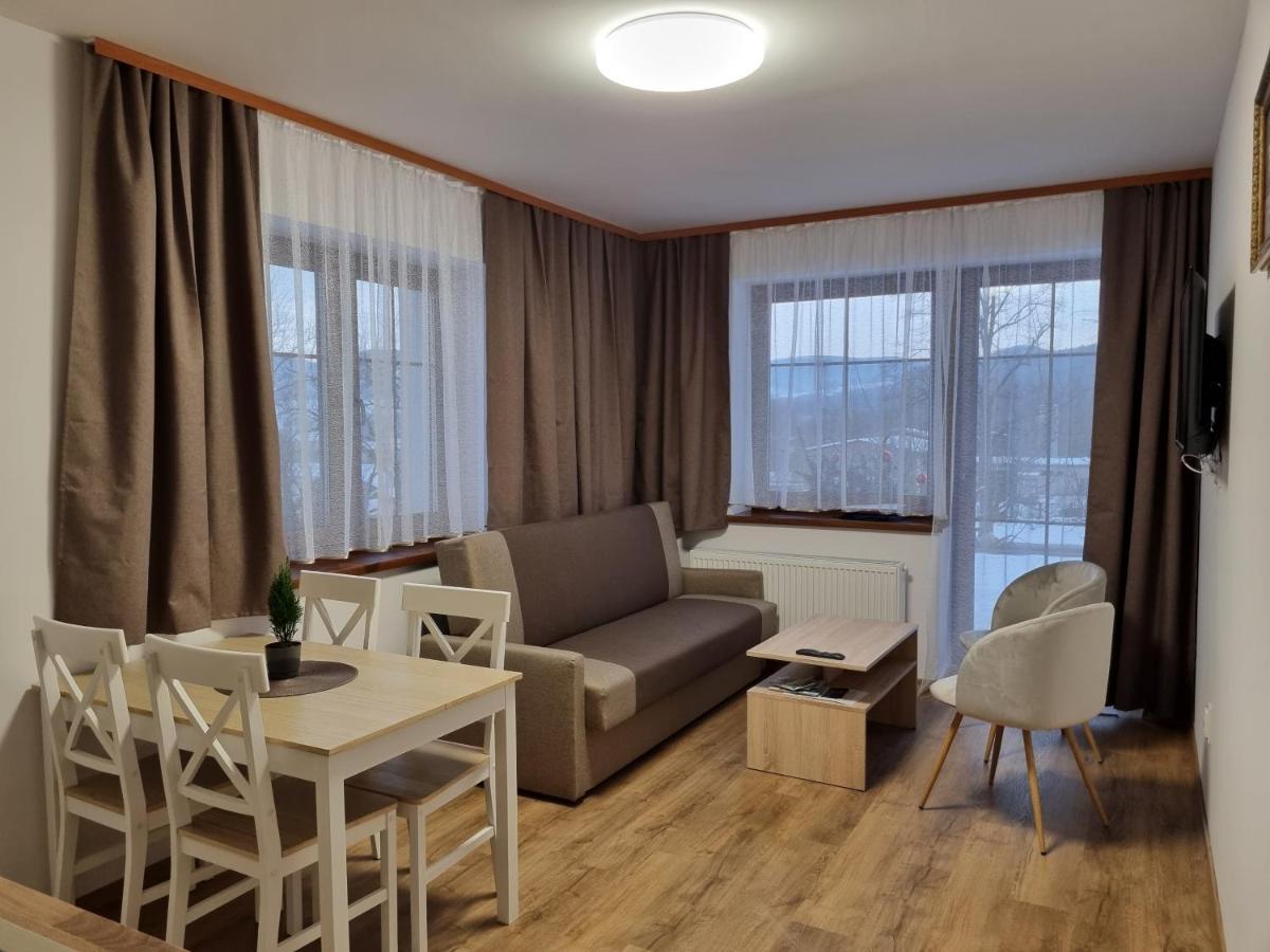 Apartmany U Petra เยเซนิค ภายนอก รูปภาพ