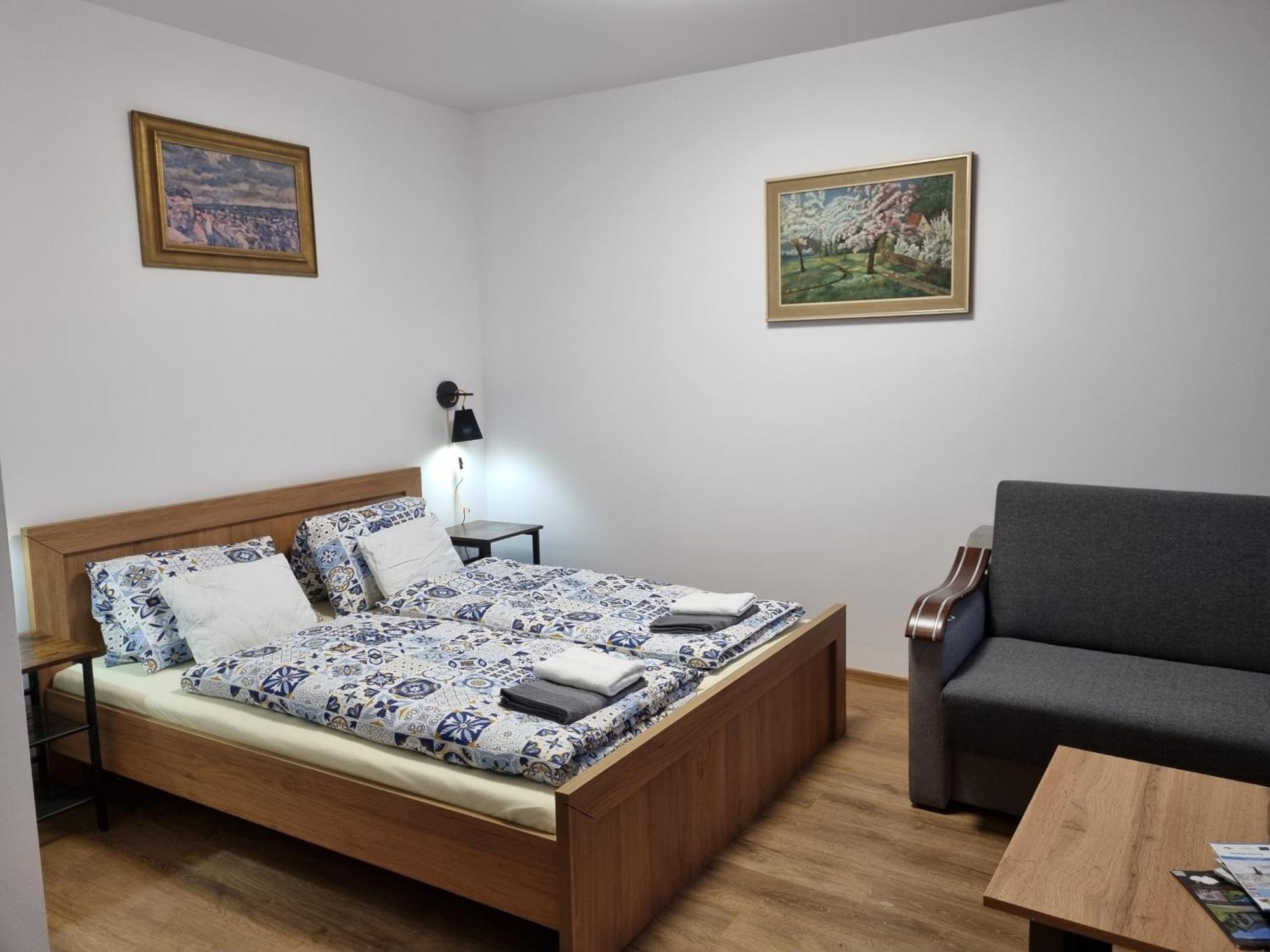 Apartmany U Petra เยเซนิค ภายนอก รูปภาพ